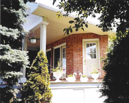 Campbell In-law Suite by Design Buildings Consultants